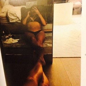 Celebrity Naked Kim Kardashian 003 pic
