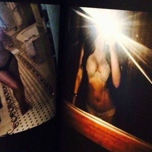 Naked Celebrity Kim Kardashian 009 pic