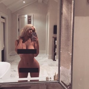 Kim Kardashian Naked (1 Selfie Photo) - Leaked Nudes