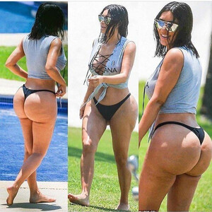 Celeb Naked Kim Kardashian 024 pic