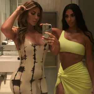 Free Nude Celeb Kim Kardashian 058 pic