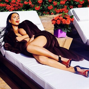 nude celebrities Kim Kardashian 112 pic