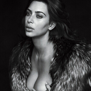 Nude Celeb Kim Kardashian 119 pic