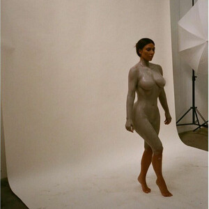 Nude Celeb Pic Kim Kardashian 136 pic
