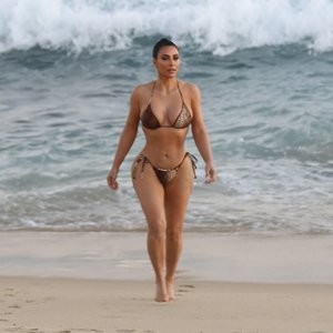 Leaked Celebrity Pic Kim Kardashian 004 pic