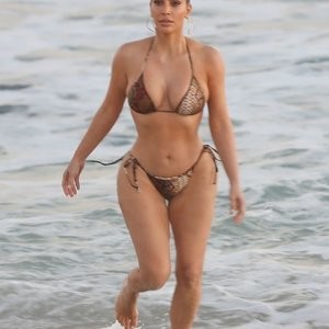 Free Nude Celeb Kim Kardashian 005 pic