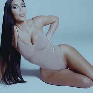 Celebrity Nude Pic Kim Kardashian 021 pic