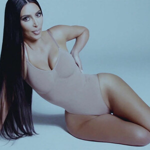 Nude Celebrity Picture Kim Kardashian 022 pic