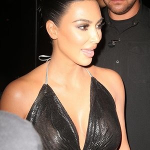 Nude Celebrity Picture Kim Kardashian 106 pic