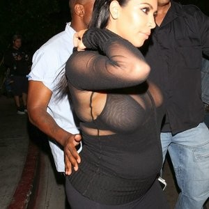 Newest Celebrity Nude Kim Kardashian 013 pic