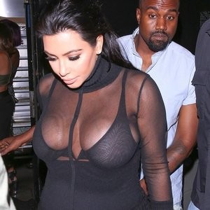 Hot Naked Celeb Kim Kardashian 043 pic