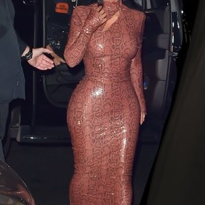 Hot Naked Celeb Kim Kardashian 035 pic