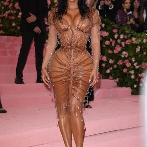 Hot Naked Celeb Kim Kardashian 003 pic