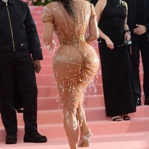 Free nude Celebrity Kim Kardashian 012 pic