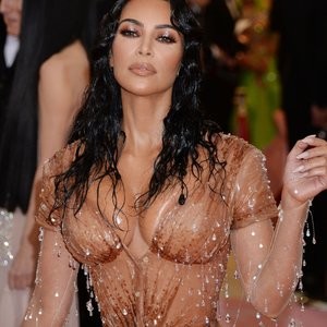 Celeb Nude Kim Kardashian 017 pic