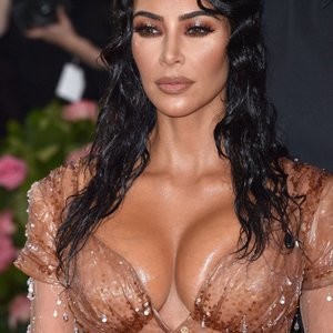 Naked Celebrity Kim Kardashian 027 pic