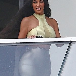 Celebrity Leaked Nude Photo Kim Kardashian 043 pic