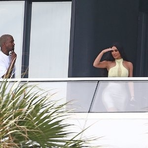 nude celebrities Kim Kardashian 053 pic