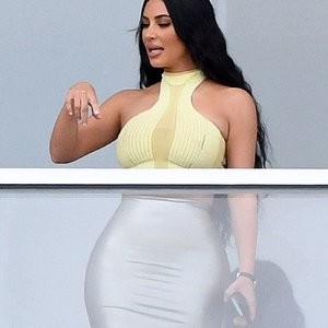 Celebrity Naked Kim Kardashian 065 pic