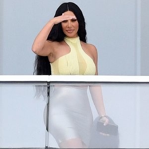 Naked Celebrity Kim Kardashian 118 pic