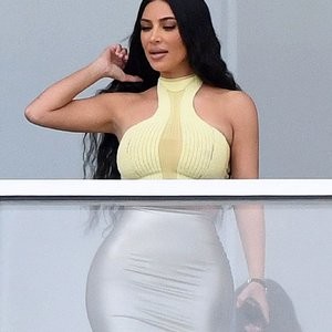 Famous Nude Kim Kardashian 119 pic