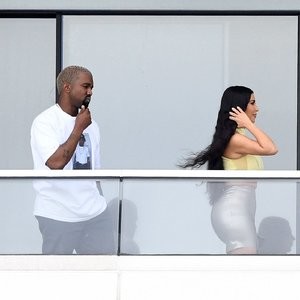 Real Celebrity Nude Kim Kardashian 124 pic