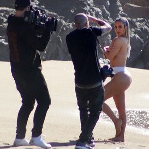 celeb nude Kim Kardashian 008 pic