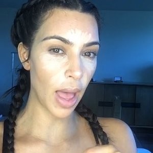 Celebrity Naked Kim Kardashian 016 pic