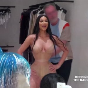 Celebrity Nude Pic Kim Kardashian 032 pic