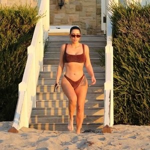 Nude Celebrity Picture Kim Kardashian 009 pic