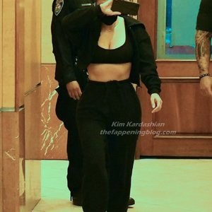 Nude Celeb Pic Kim Kardashian 013 pic