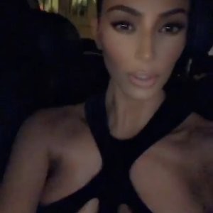 Naked Celebrity Kim Kardashian 038 pic