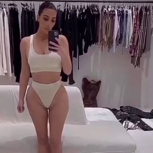 Best Celebrity Nude Kim Kardashian 006 pic