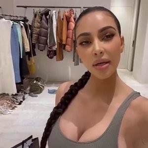 Celeb Nude Kim Kardashian 029 pic