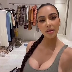 Celebrity Naked Kim Kardashian 030 pic