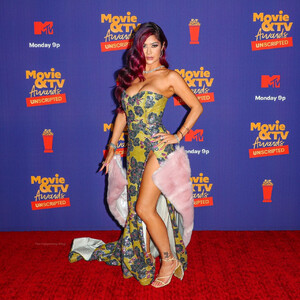 celeb nude Kim Lee 007 pic