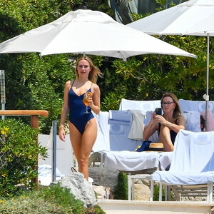 Kimberley Garner Looks Hot at the Hotel du Cap-Eden-Roc in Antibes (17 Photos) – Leaked Nudes