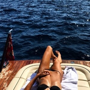 Kimberley Garner Sexy (15 Photos) – Leaked Nudes