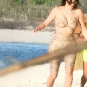 Newest Celebrity Nude Kim Kardashian 026 pic