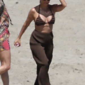 Free Nude Celeb Kourtney Kardashian 014 pic
