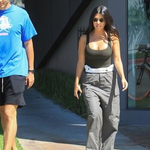 Real Celebrity Nude Kourtney Kardashian 063 pic