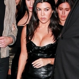 Kourtney Kardashian Sexy (27 Photos) – Leaked Nudes