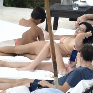 Nude Celebrity Picture Kourtney Kardashian 051 pic