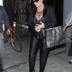 Naked celebrity picture Kris Jenner 026 pic