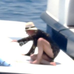 Leaked Kris Jenner 030 pic