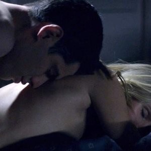 Kristen Bell Sexy – Veronica Mars (4 Pics + GIF & Video) - Leaked Nudes