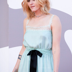 Naked celebrity picture Kristen Stewart 080 pic