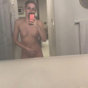 Nude Celeb Kristen Stewart 187 pic