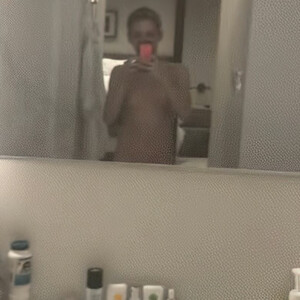 Naked Celebrity Kristen Stewart 216 pic