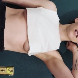 Kristen Stewart Topless & Sexy (2 Hot Photos) - Leaked Nudes